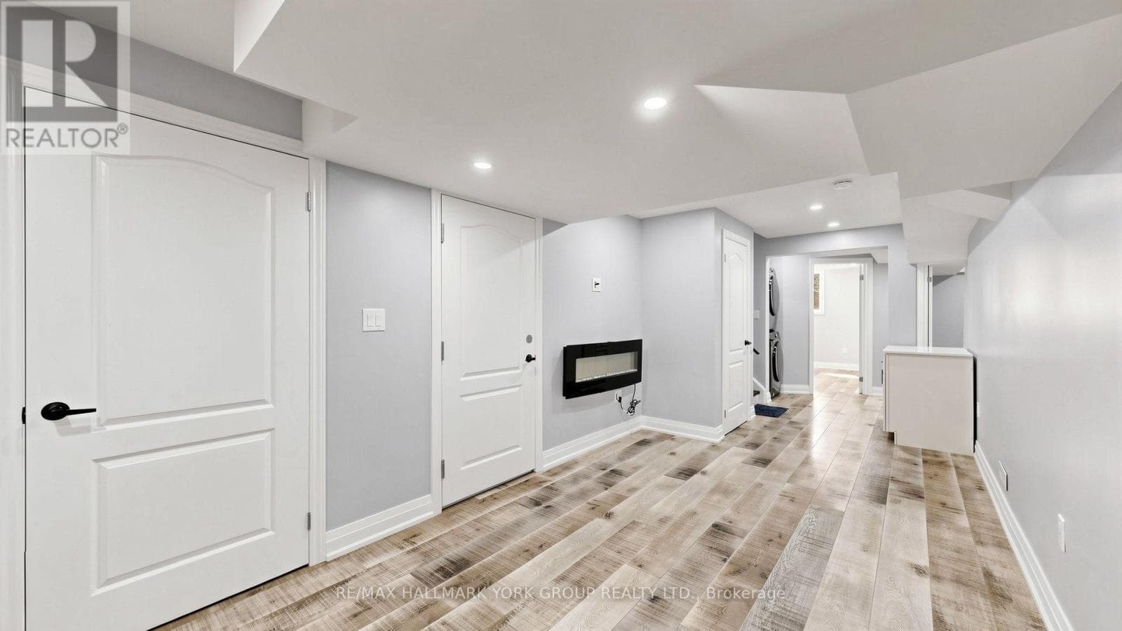 Single Family at BSMT- 186 Wainscot Avenue, Newmarket (Woodland Hill), Ontario - Photo 7 - RE/MAX Garden City Realty