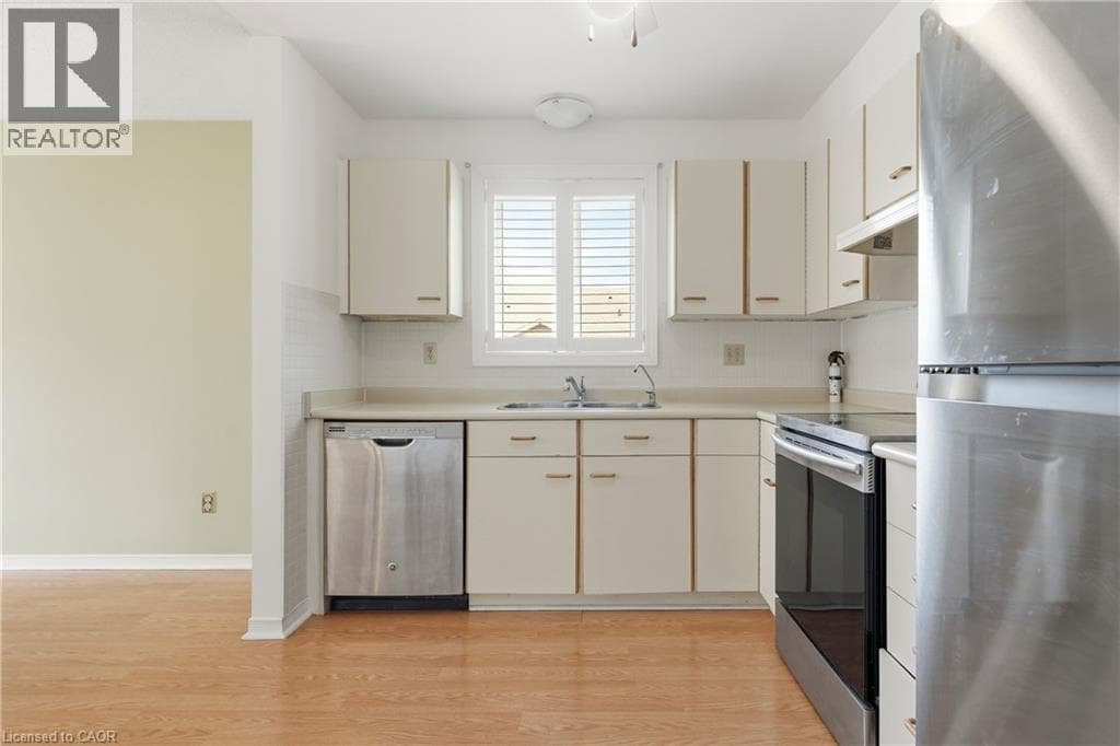 Single Family at 68- 122 BUNTING Road, St. Catharines, Ontario - Photo 9 - RE/MAX Garden City Realty