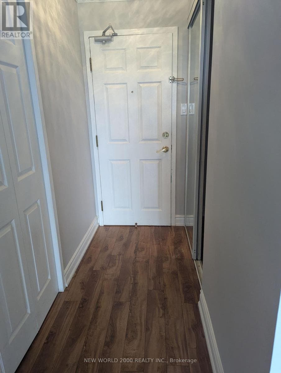 Single Family at 902- 175 Cedar Avenue, Richmond Hill (Harding), Ontario - Photo 9 - RE/MAX Garden City Realty