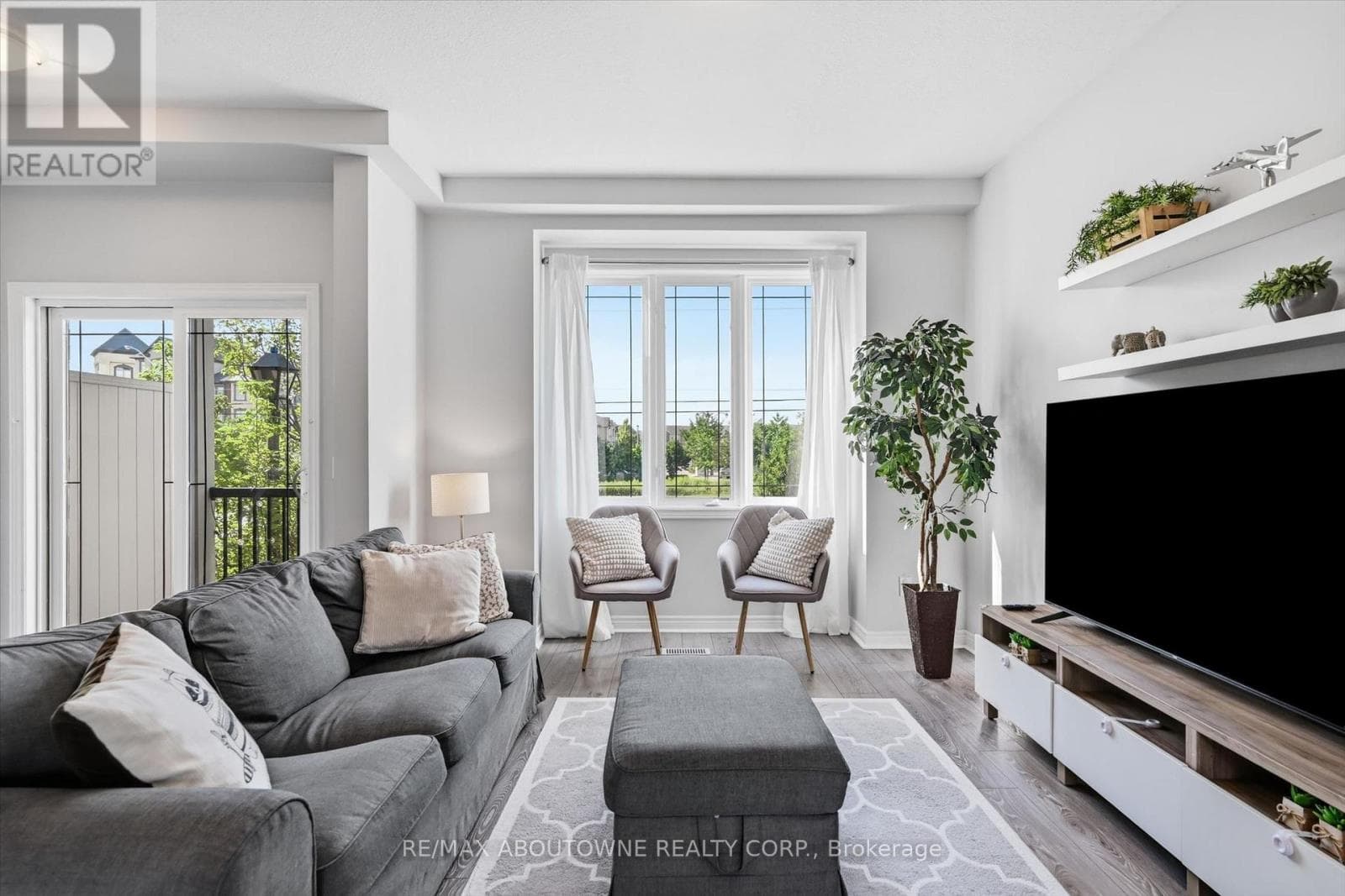 10- 2985 Jackson Drive
