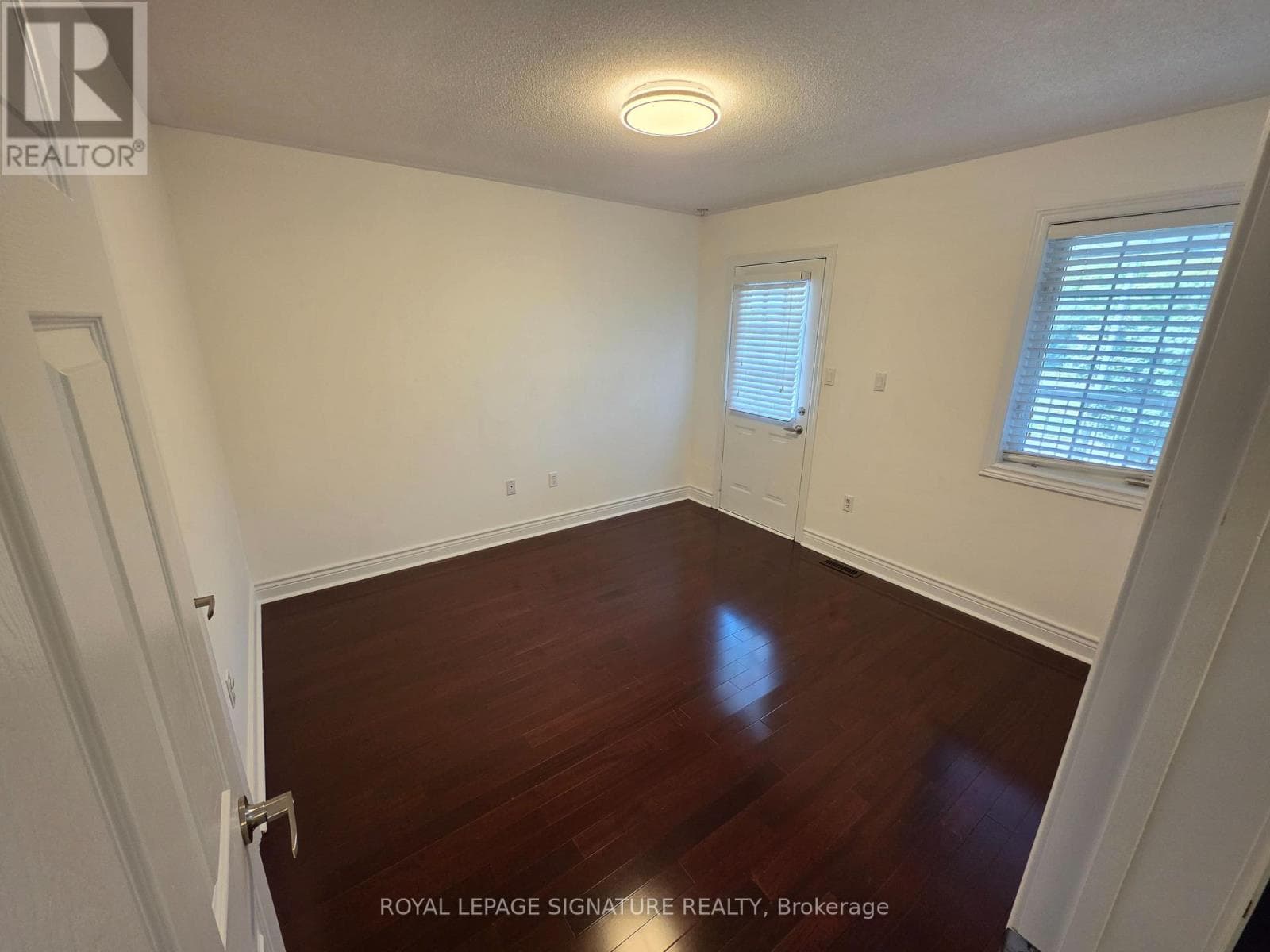 Single Family at 794 White Clover Way, Mississauga (East Credit), Ontario - Photo 8 - RE/MAX Garden City Realty