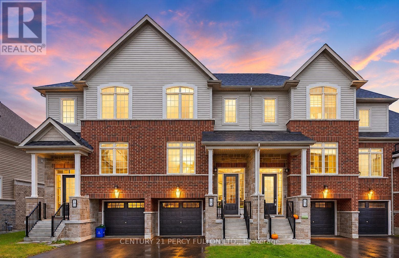 102 Lyall Stokes Circle