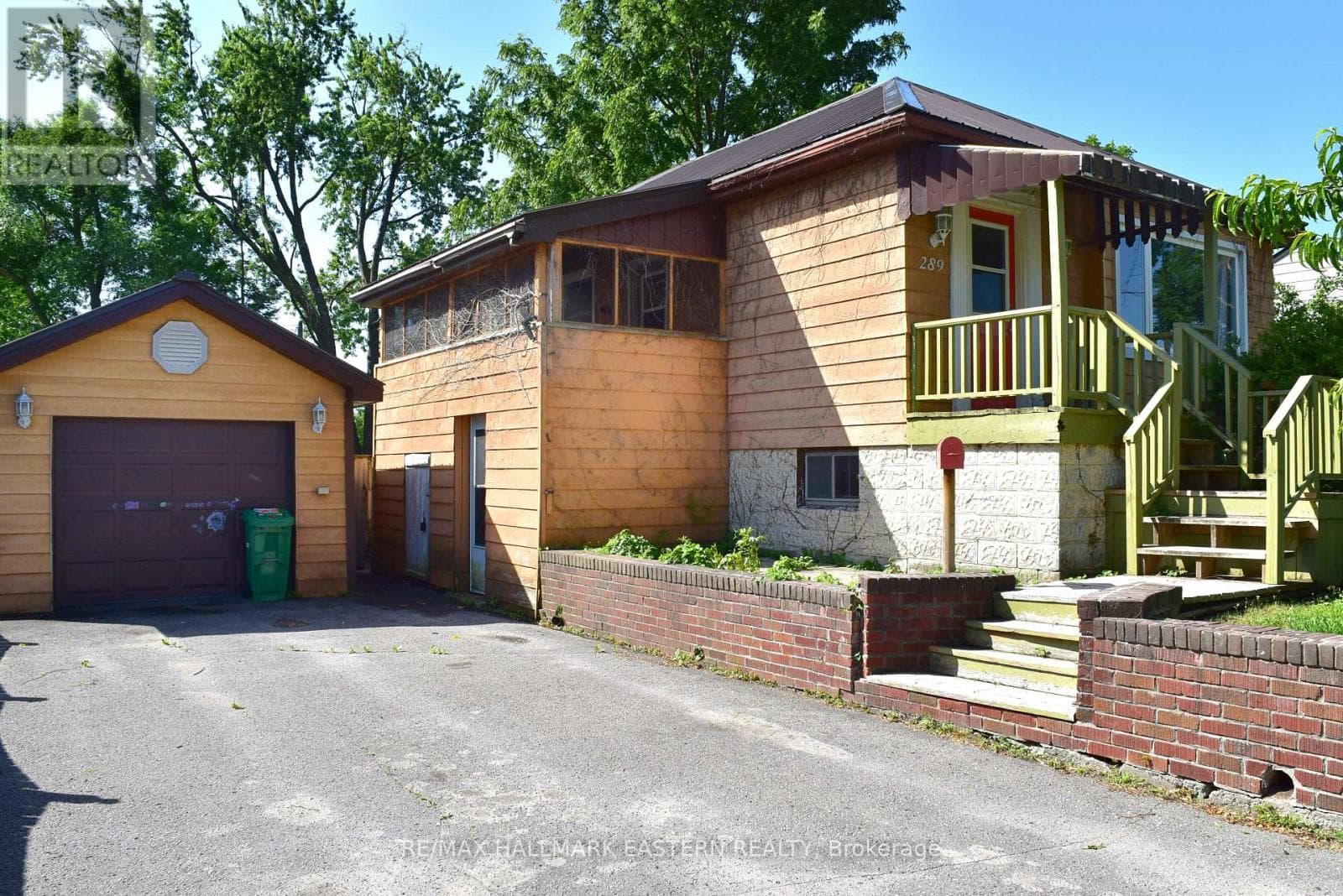 Single Family at 289 Bennet Street, Peterborough (Northcrest Ward 5), Ontario - Photo 2 - RE/MAX Garden City Realty