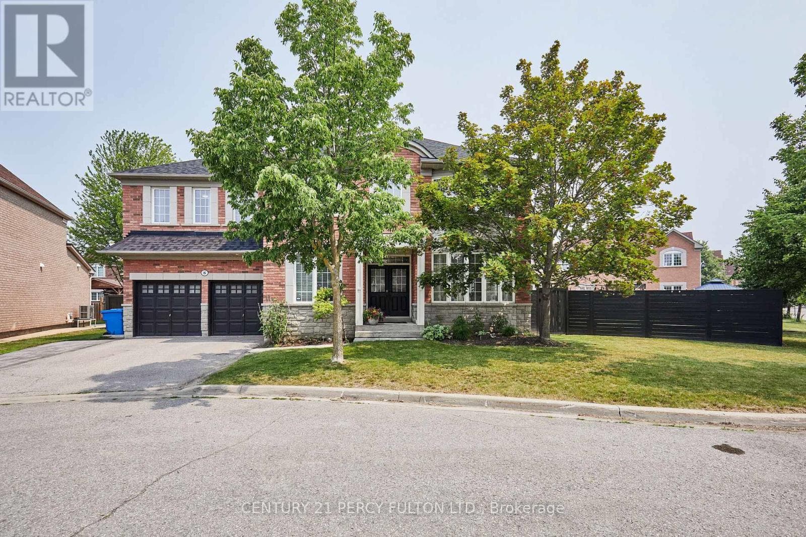 8 Mackeller Court