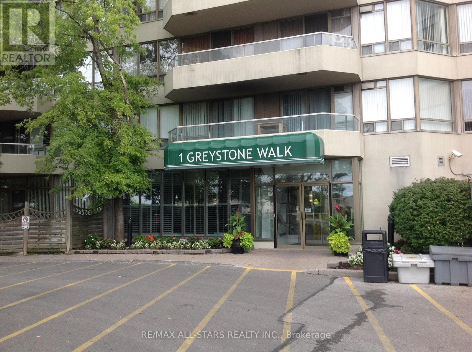 1889- 1 Greystone Walk Drive