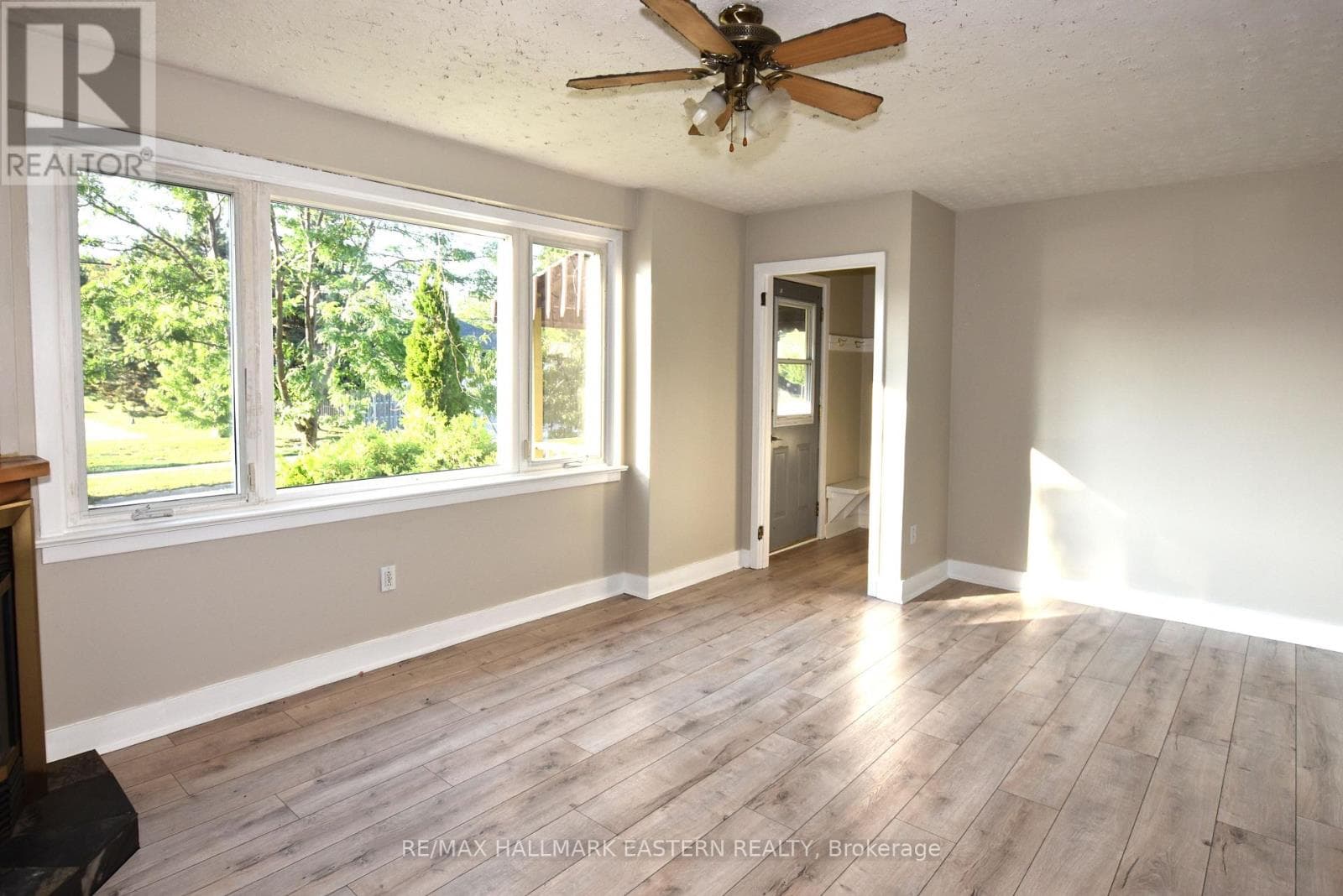 Single Family at 289 Bennet Street, Peterborough (Northcrest Ward 5), Ontario - Photo 8 - RE/MAX Garden City Realty