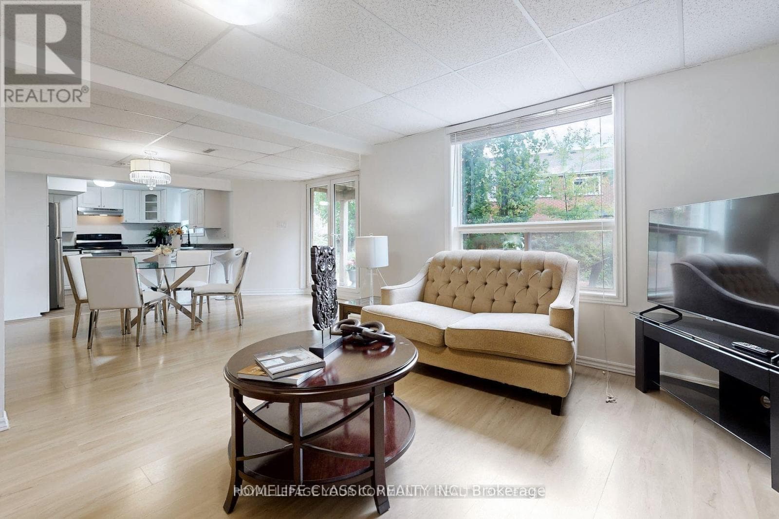 Single Family at 267 Savage Road, Newmarket (Armitage), Ontario - Photo 4 - RE/MAX Garden City Realty