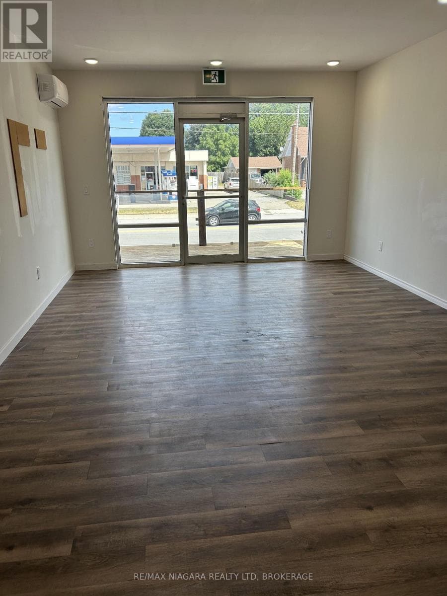 Retail at 1- 335 Wellington Street, Port Colborne (Killaly East), Ontario - Photo 2 - RE/MAX Garden City Realty