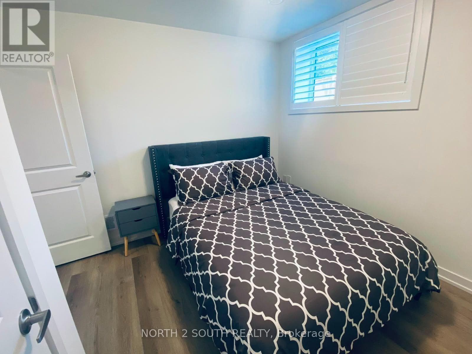Single Family at 108- 6591 Montrose Road, Niagara Falls (West Wood), Ontario - Photo 8 - RE/MAX Garden City Realty
