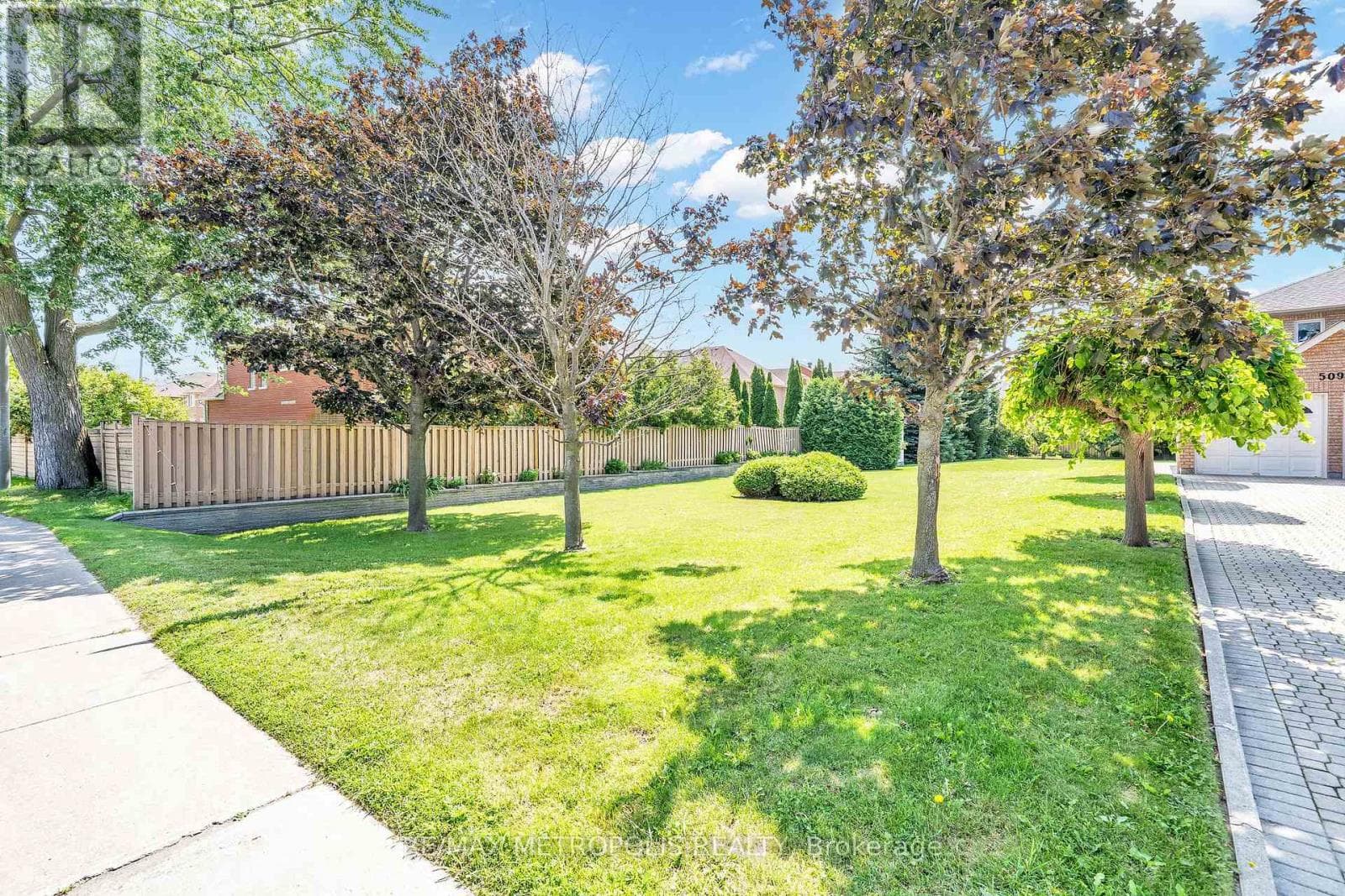 Single Family at 5097 14th Avenue, Markham (Milliken Mills East), Ontario - Photo 4 - RE/MAX Garden City Realty