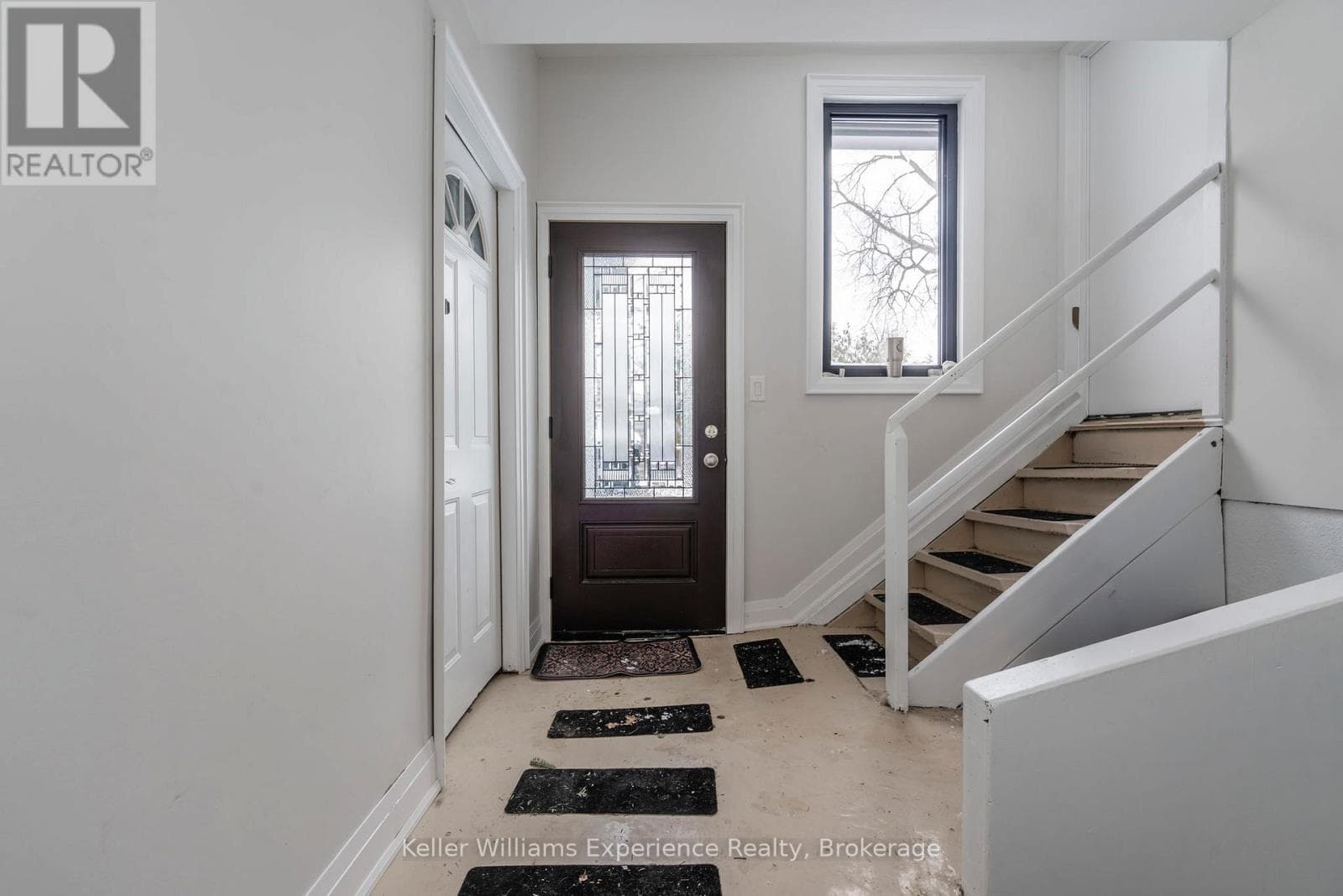Single Family at 65 Drury Lane, Barrie (Wellington), Ontario - Photo 3 - RE/MAX Garden City Realty
