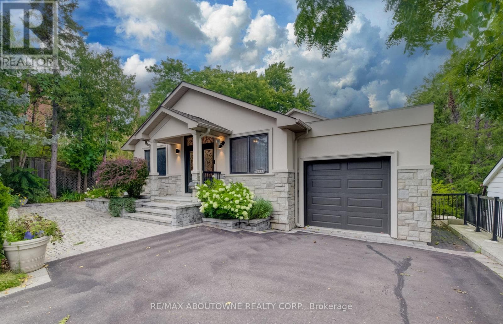 3091 Parkerhill Road
