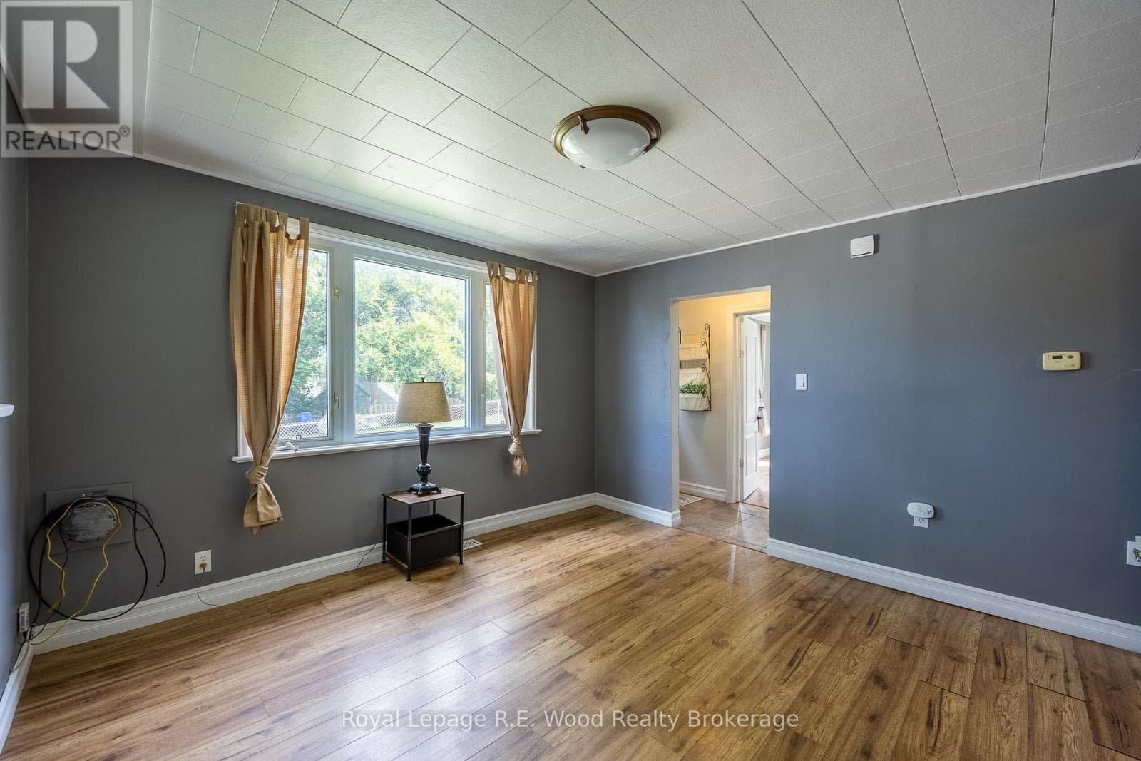 Single Family at 5 FIRST Alley, Tillsonburg, Ontario - Photo 10 - RE/MAX Garden City Realty