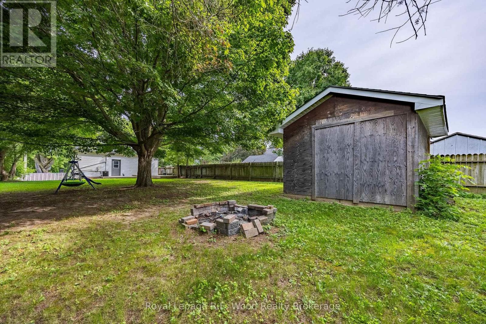Single Family at 5 FIRST Alley, Tillsonburg, Ontario - Photo 5 - RE/MAX Garden City Realty