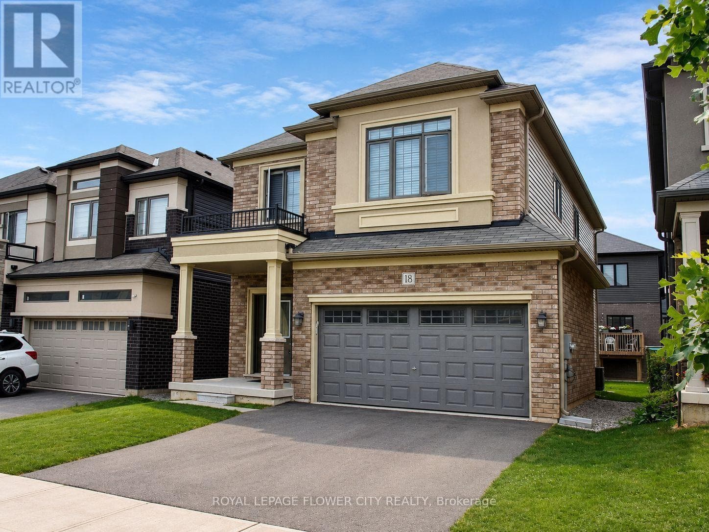 Single Family at 18 Jenner Drive, Brant (Paris), Ontario - Photo 3 - RE/MAX Garden City Realty