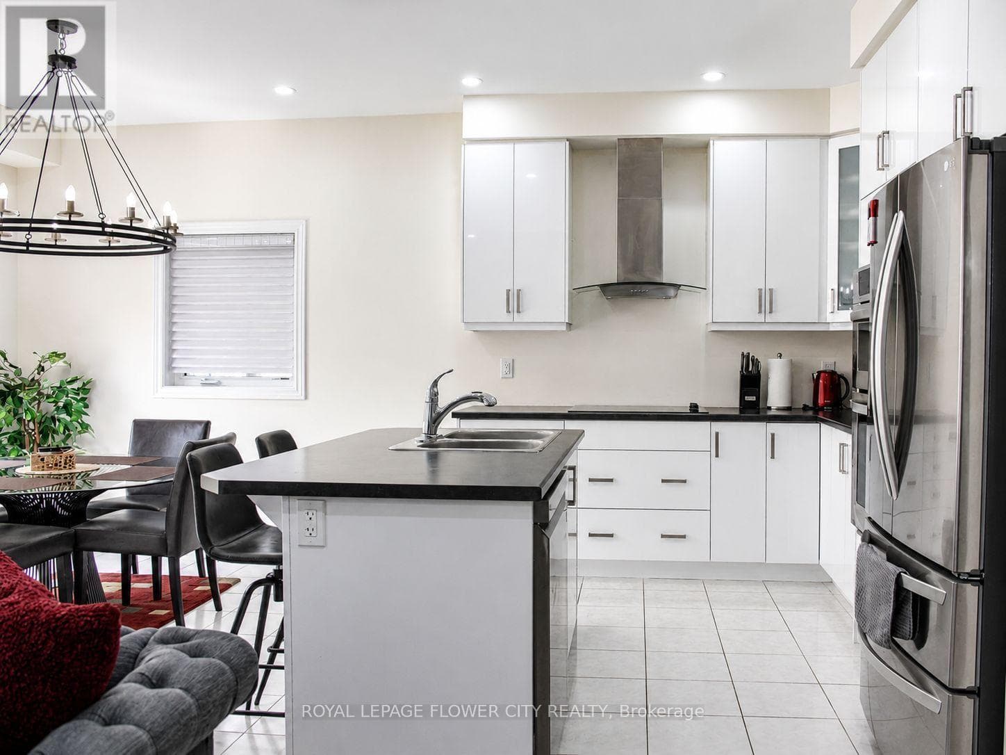 Single Family at 18 Jenner Drive, Brant (Paris), Ontario - Photo 9 - RE/MAX Garden City Realty