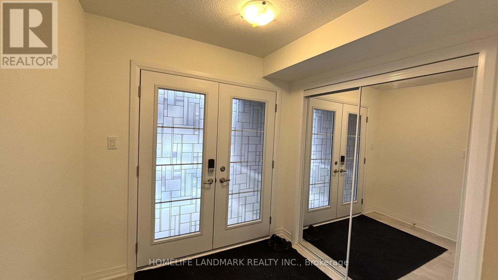 Single Family at 58 Feather Road, Welland (Dain City), Ontario - Photo 2 - RE/MAX Garden City Realty