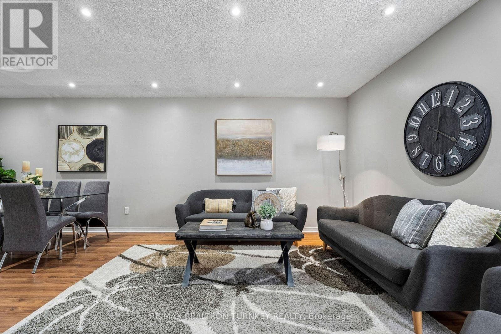 Single Family at 805 Playter Crescent, Newmarket (Armitage), Ontario - Photo 6 - RE/MAX Garden City Realty