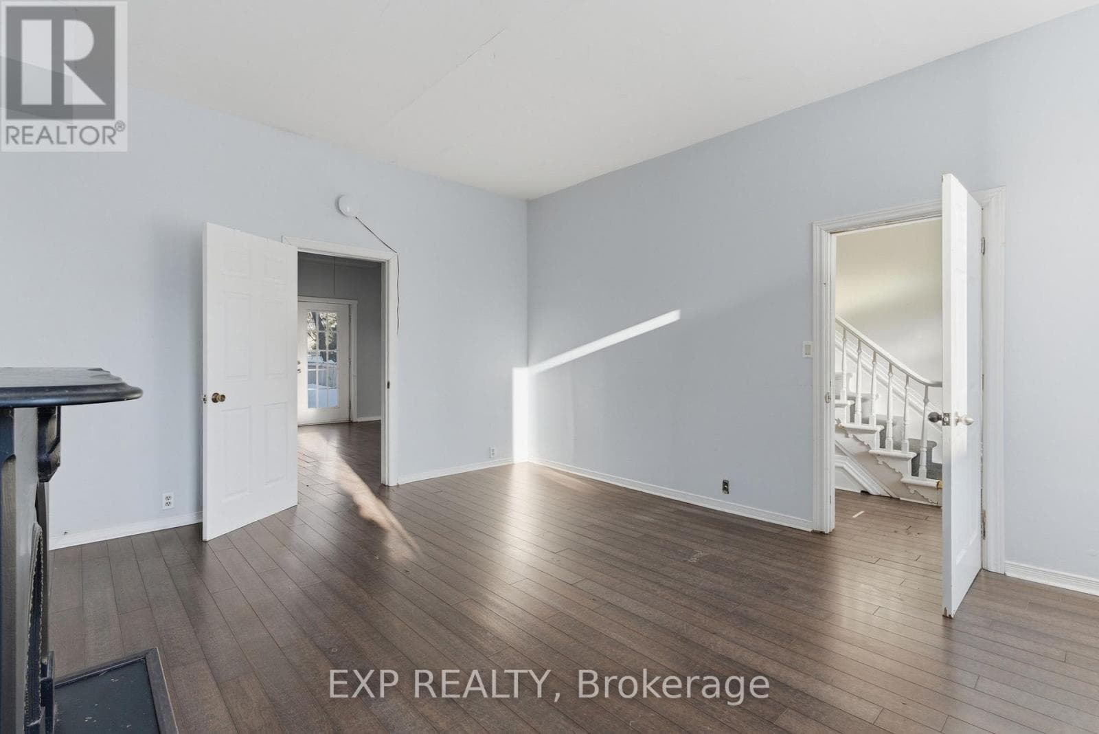 Single Family at 175 King Street, St. Catharines (Downtown), Ontario - Photo 8 - RE/MAX Garden City Realty