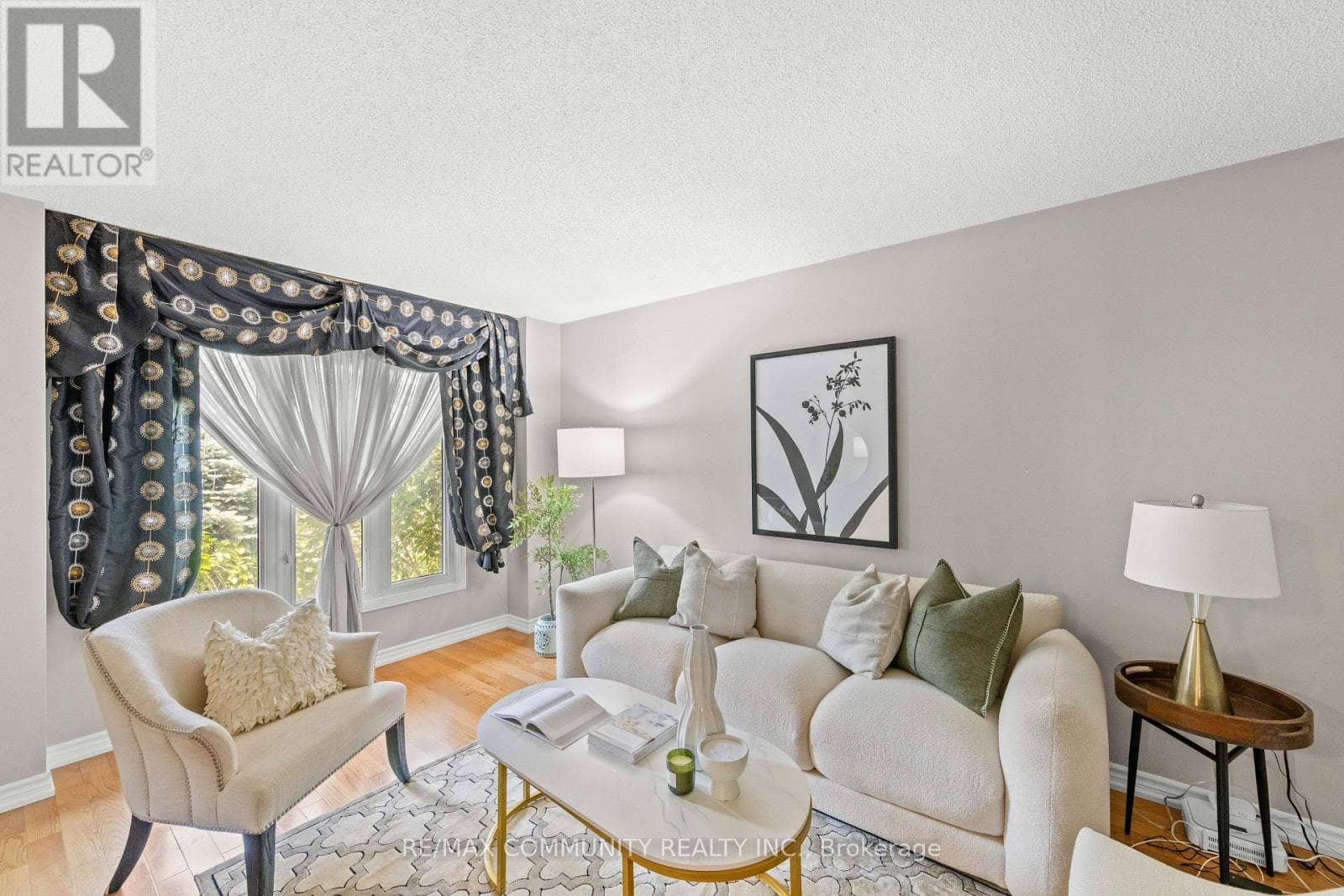 Single Family at 5 Plowman Drive, Ajax (Central), Ontario - Photo 4 - RE/MAX Garden City Realty