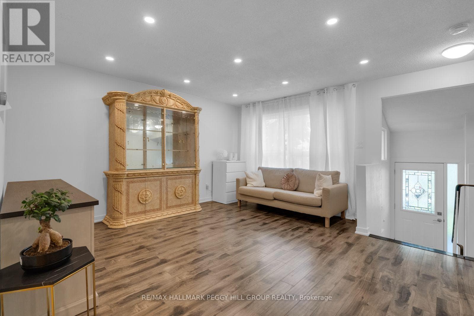 Single Family at B1- 63 Ferris Lane, Barrie (Cundles East), Ontario - Photo 4 - RE/MAX Garden City Realty