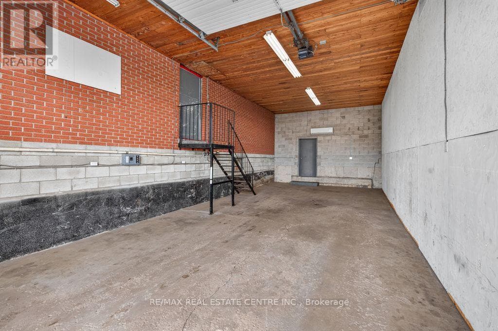 Industrial at Bay 3 & 4- 8268 Highway No 20 Highway, Grimsby (Grimsby Escarpment), Ontario - Photo 6 - RE/MAX Garden City Realty