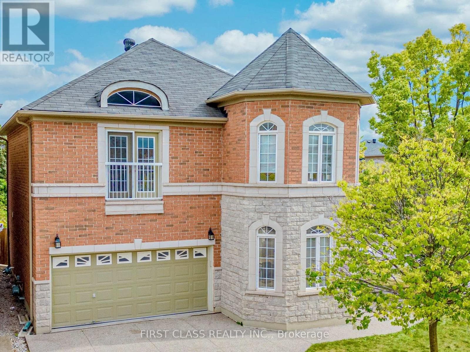 Single Family at 2507 Nichols Drive, Oakville (WC Wedgewood Creek), Ontario - Photo 3 - RE/MAX Garden City Realty