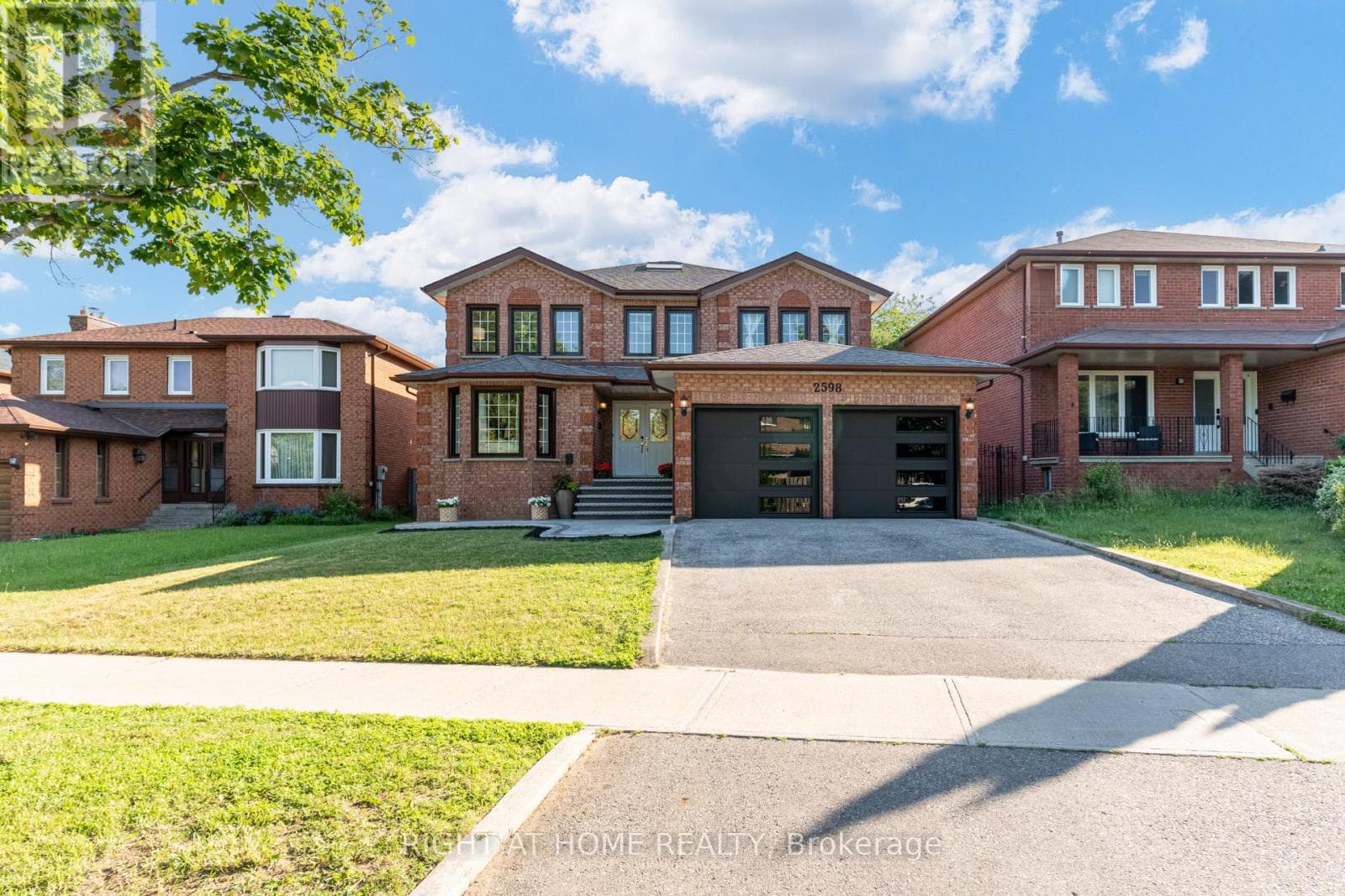 2598 Mason Heights