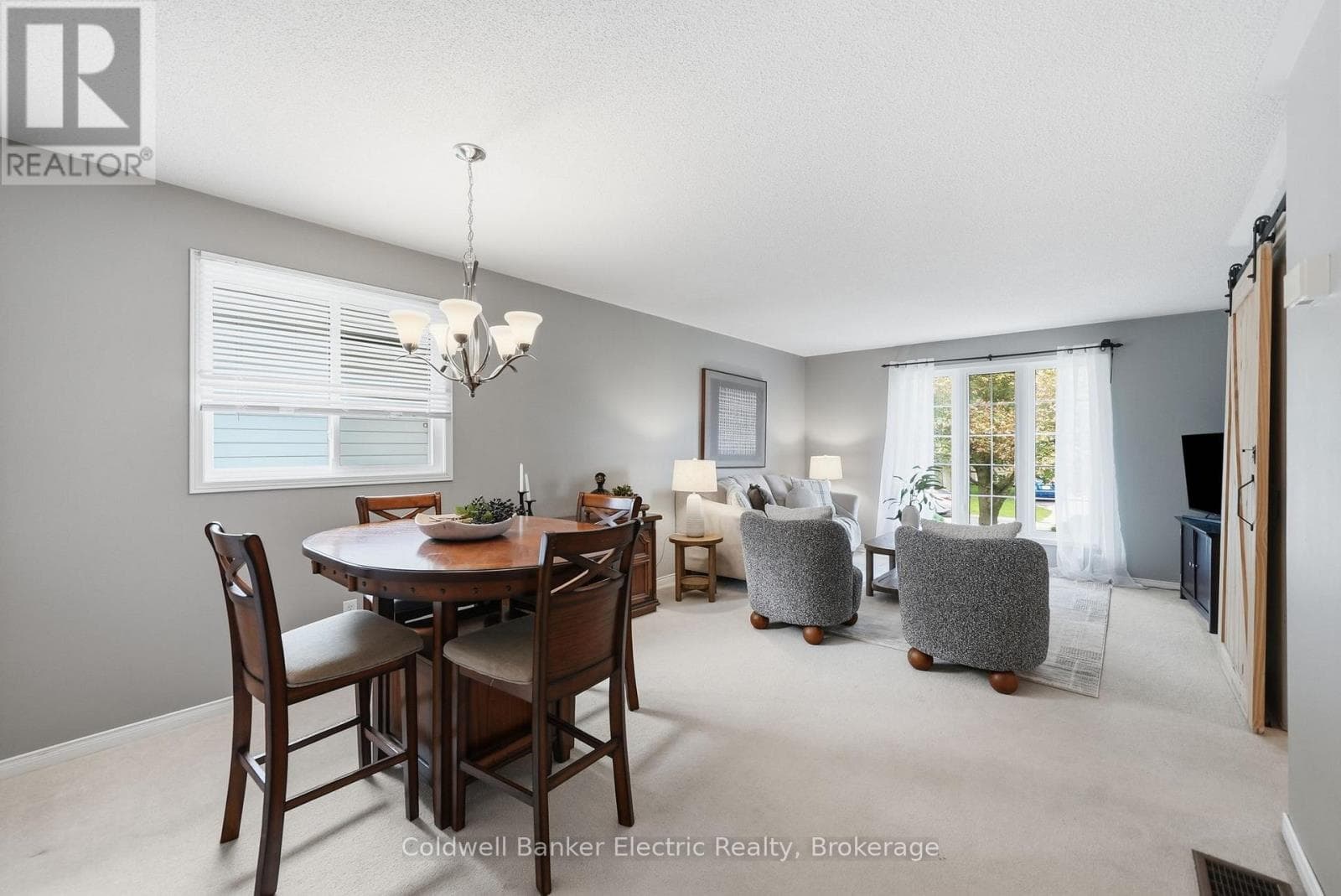 Single Family at 854 Abbey Lane, Peterborough (Ashburnham Ward 4), Ontario - Photo 9 - RE/MAX Garden City Realty
