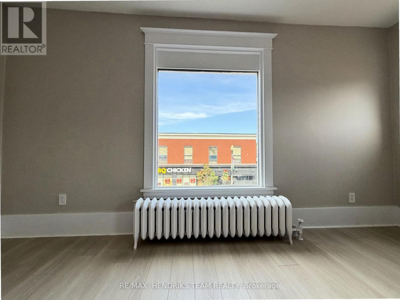 Single Family at #1- 3 MAIN Street, Grimsby (Grimsby East), Ontario - Photo 3 - RE/MAX Garden City Realty