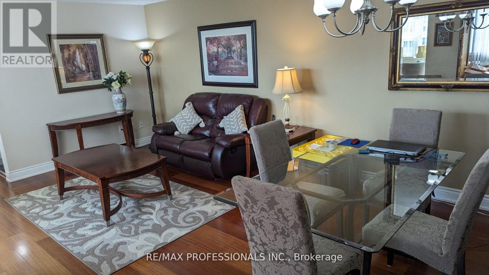 Single Family at 802- 2323 Confederation Parkway, Mississauga (Cooksville), Ontario - Photo 2 - RE/MAX Garden City Realty