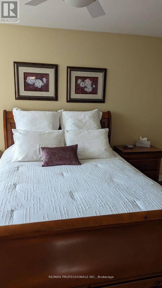 Single Family at 802- 2323 Confederation Parkway, Mississauga (Cooksville), Ontario - Photo 7 - RE/MAX Garden City Realty