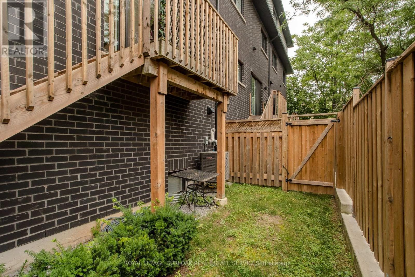 Single Family at 3- 2071 Ghent Avenue, Burlington (Brant), Ontario - Photo 10 - RE/MAX Garden City Realty