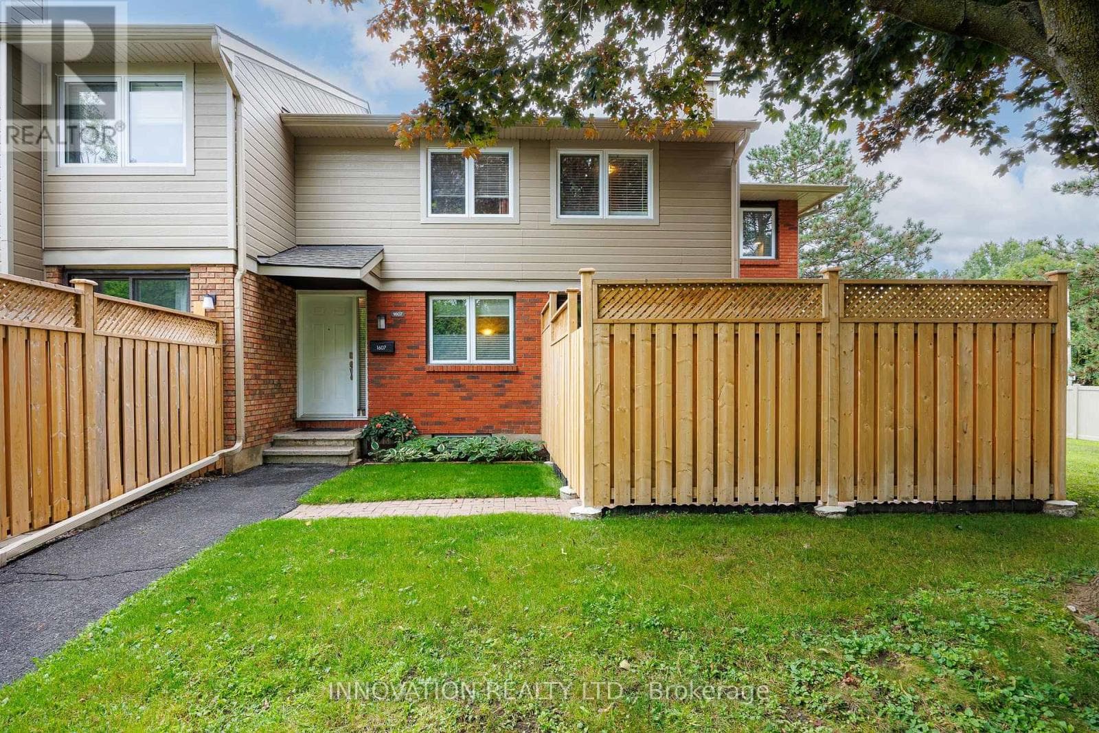 45- 1607 Du Sommet Place