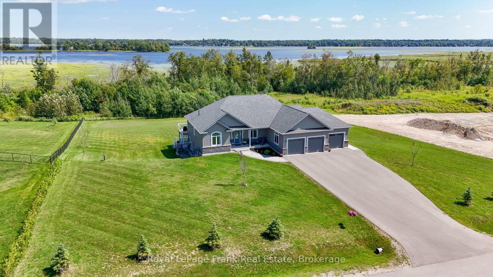 43 Lakeview Crescent