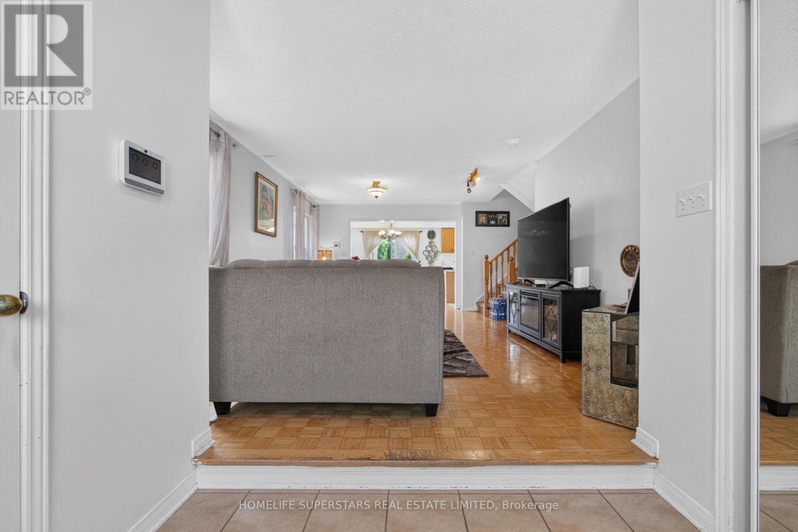 Single Family at 3257 Ridgeleigh Heights, Mississauga (Churchill Meadows), Ontario - Photo 2 - RE/MAX Garden City Realty