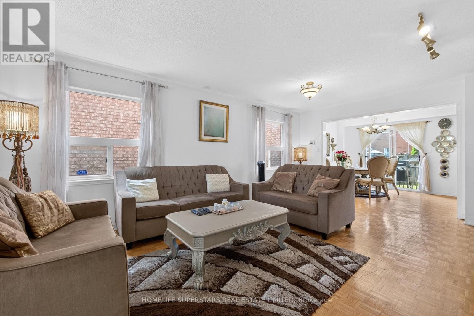 Single Family at 3257 Ridgeleigh Heights, Mississauga (Churchill Meadows), Ontario - Photo 4 - RE/MAX Garden City Realty