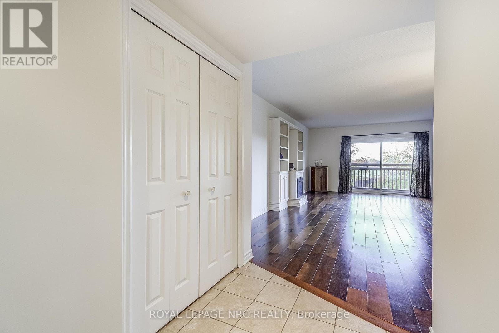 Single Family at 202- 678 Line 2 Road, Niagara-on-the-Lake (Virgil), Ontario - Photo 4 - RE/MAX Garden City Realty