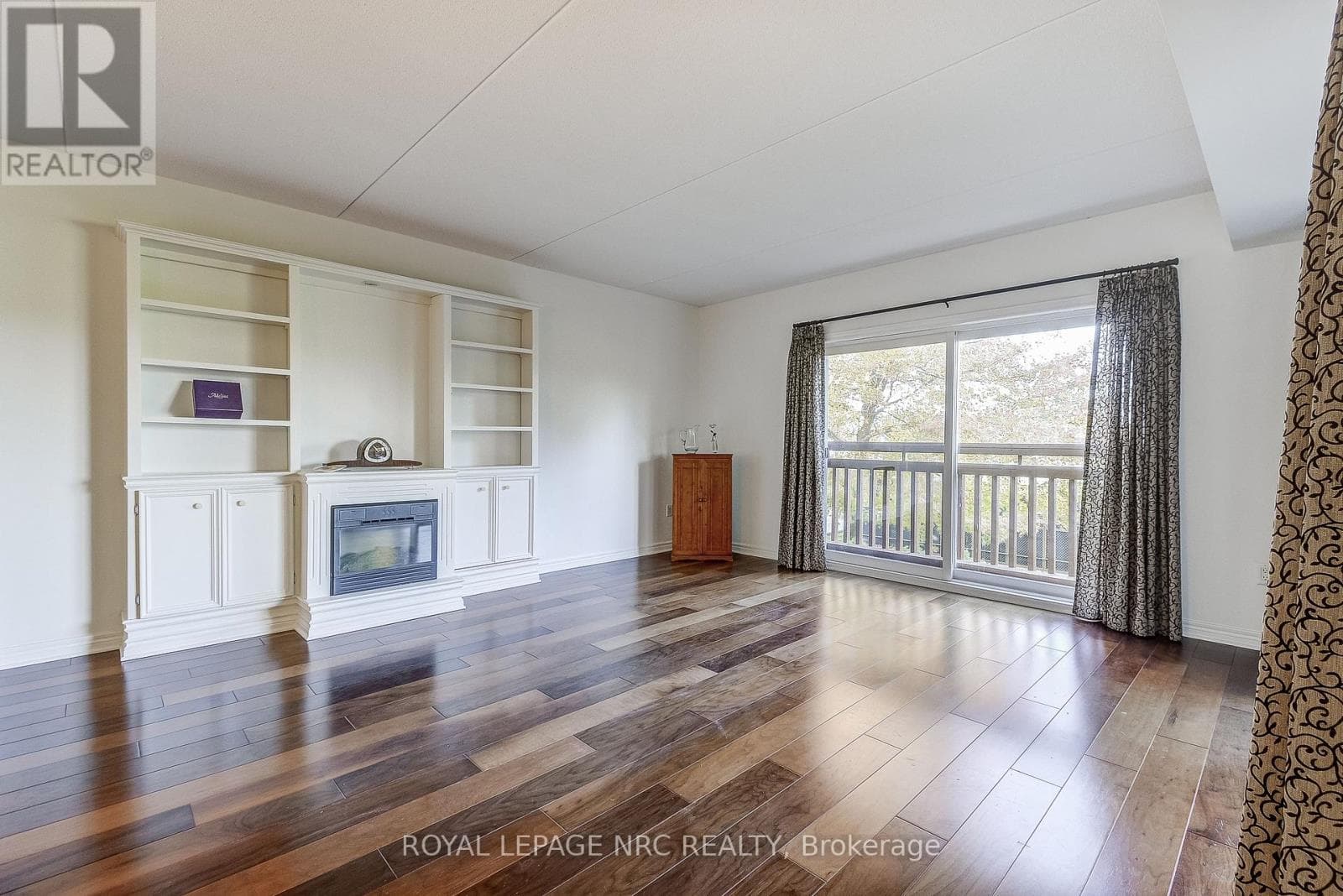 Single Family at 202- 678 Line 2 Road, Niagara-on-the-Lake (Virgil), Ontario - Photo 6 - RE/MAX Garden City Realty