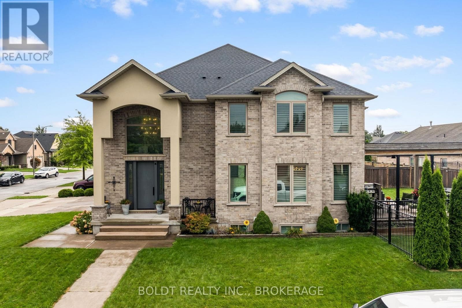 90 Videl Crescent