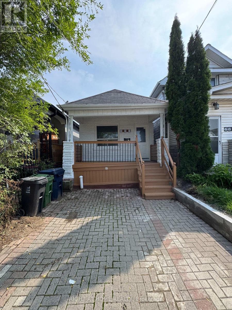 683 Mortimer Avenue
