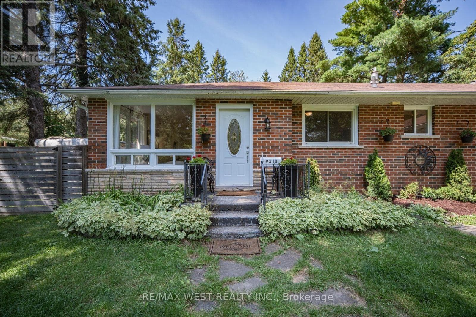 Single Family at 2- 9510 Morning Glory Road, Georgina (Pefferlaw), Ontario - Photo 2 - RE/MAX Garden City Realty