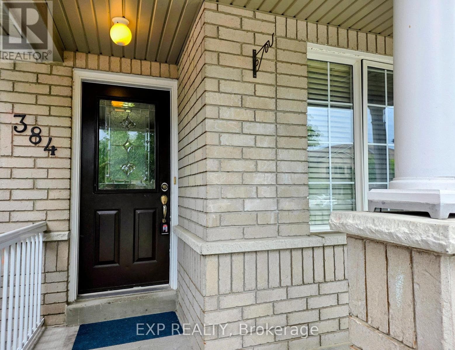 Single Family at 384 Flagstone Way, Newmarket (Woodland Hill), Ontario - Photo 3 - RE/MAX Garden City Realty