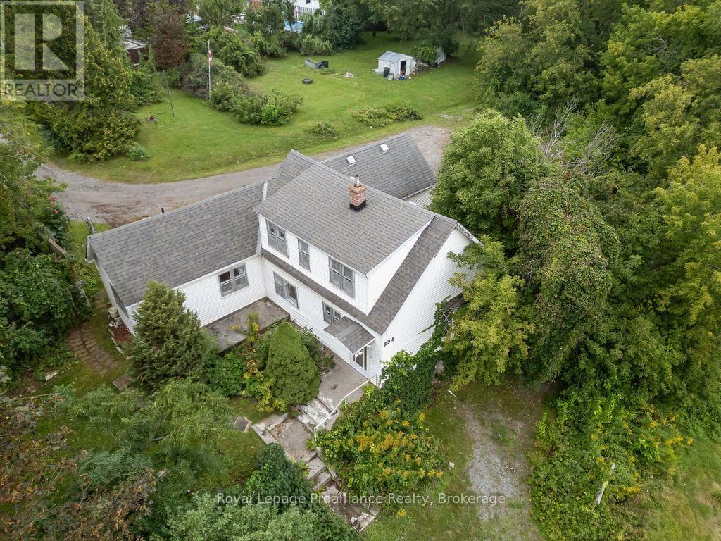 294 Moira Street