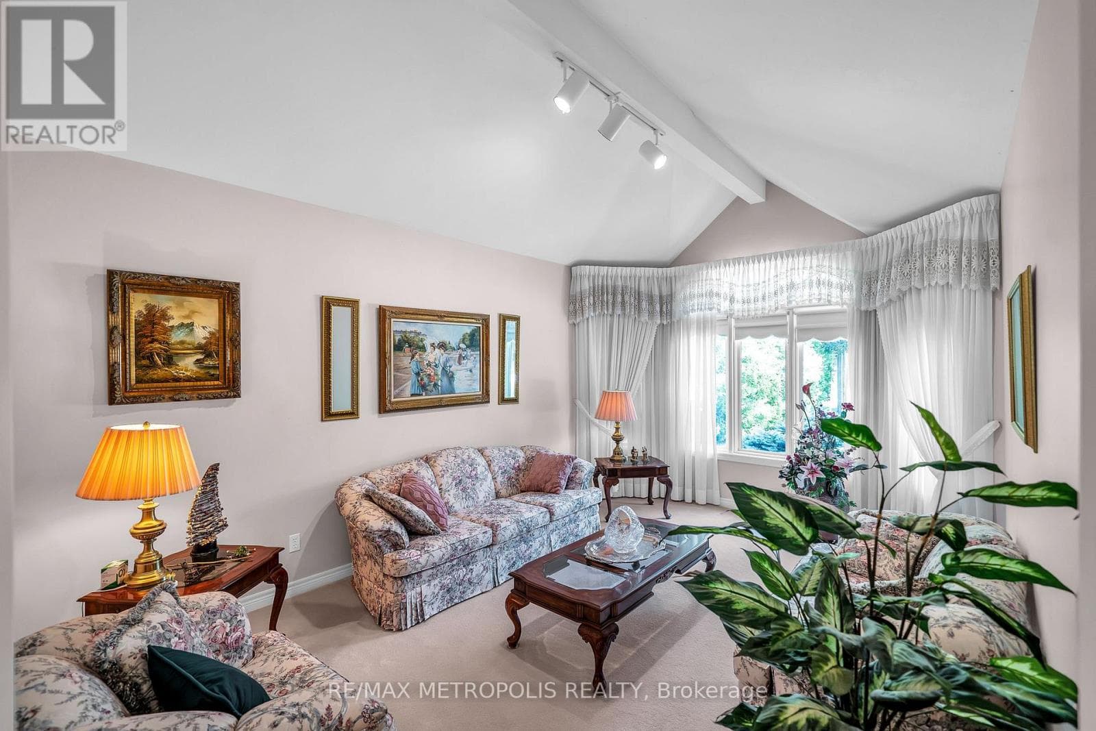 Single Family at 5097 14th Avenue, Markham (Milliken Mills East), Ontario - Photo 8 - RE/MAX Garden City Realty