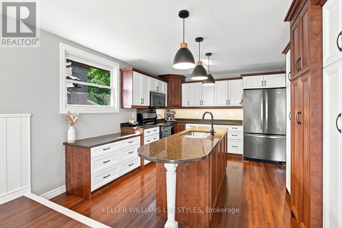Single Family at 740 Village Green Avenue, London South (South M), Ontario - Photo 10 - RE/MAX Garden City Realty