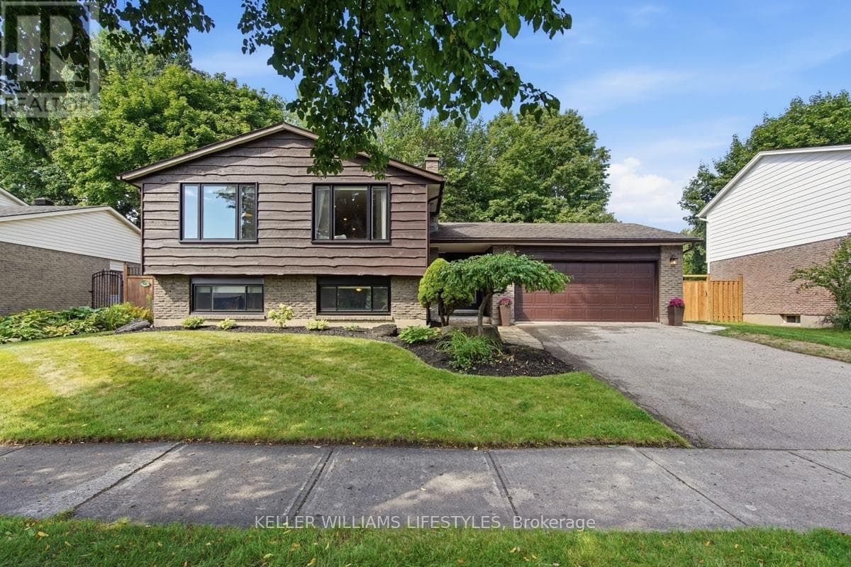 Single Family at 740 Village Green Avenue, London South (South M), Ontario - Photo 3 - RE/MAX Garden City Realty