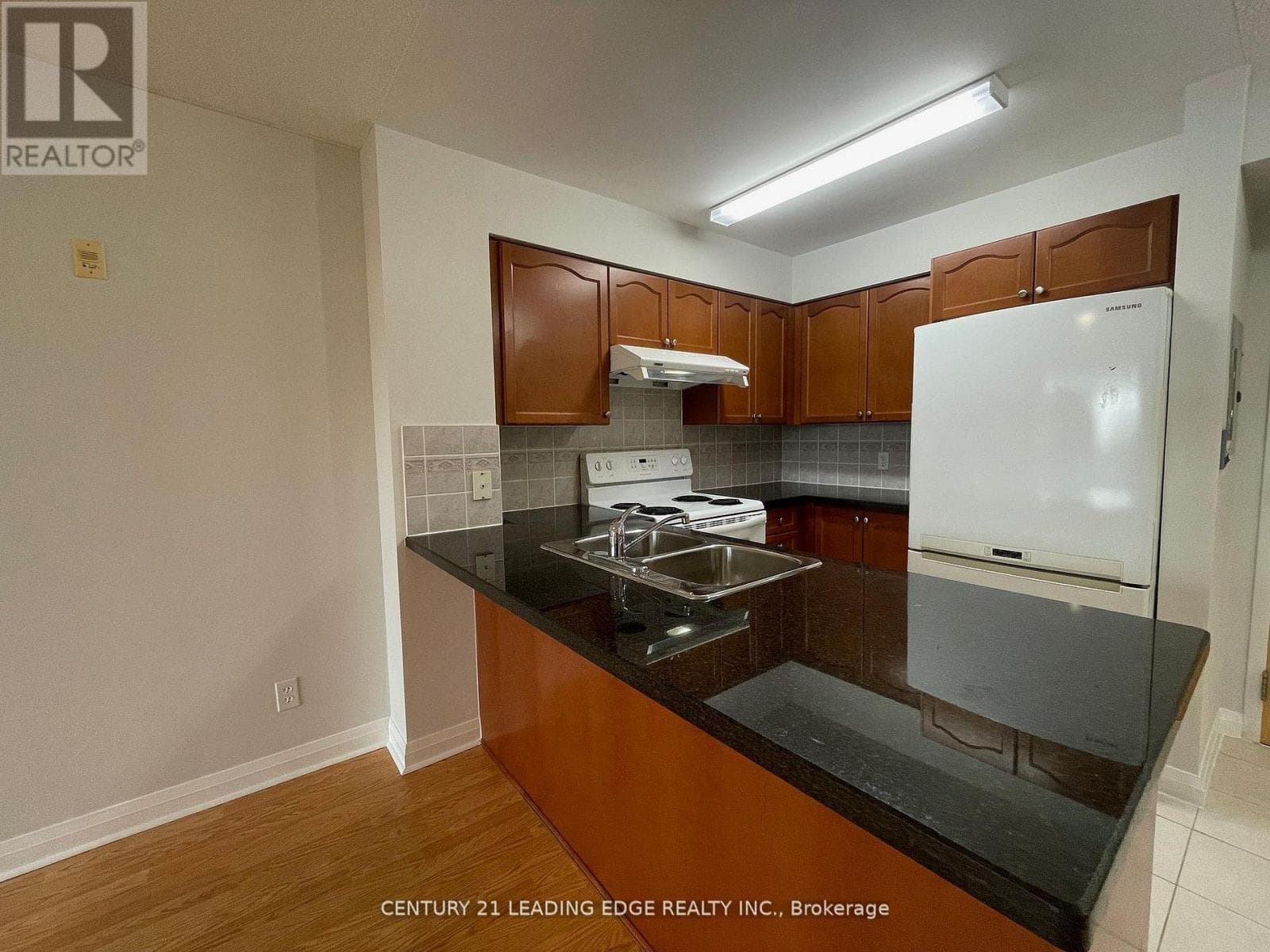Single Family at 502- 7373 Kennedy Road, Markham (Milliken Mills East), Ontario - Photo 8 - RE/MAX Garden City Realty