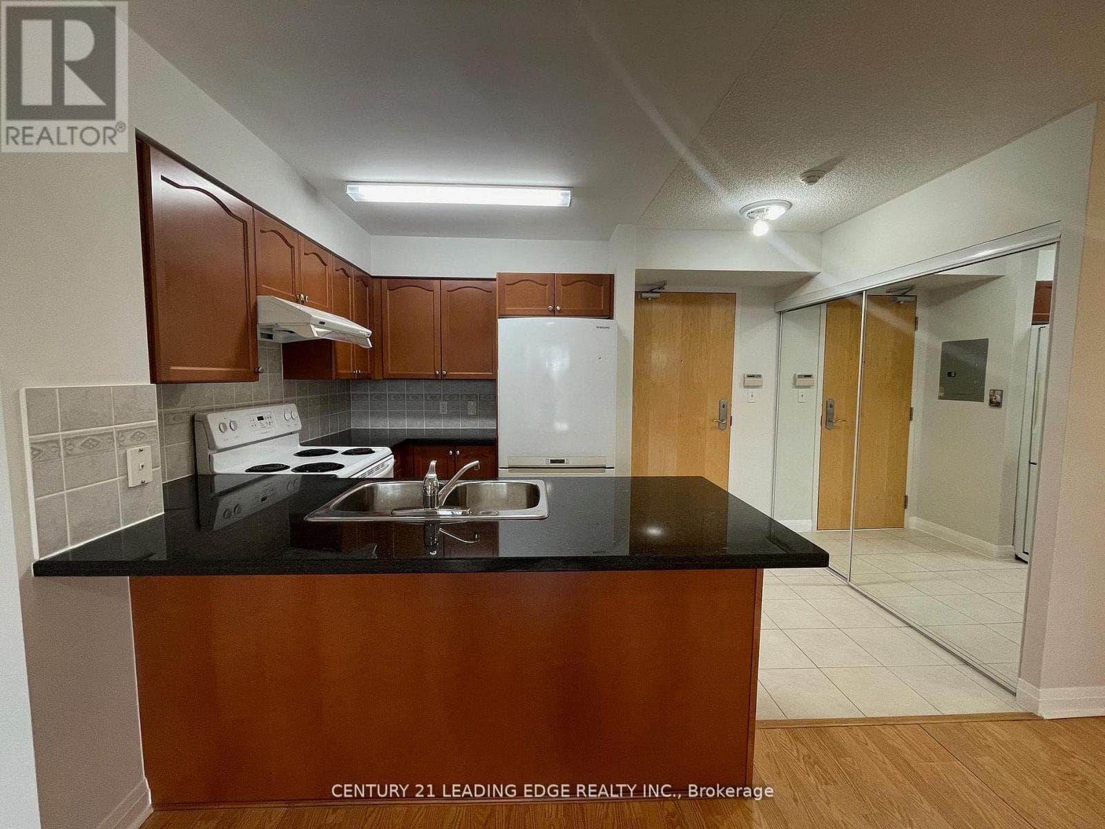 Single Family at 502- 7373 Kennedy Road, Markham (Milliken Mills East), Ontario - Photo 9 - RE/MAX Garden City Realty