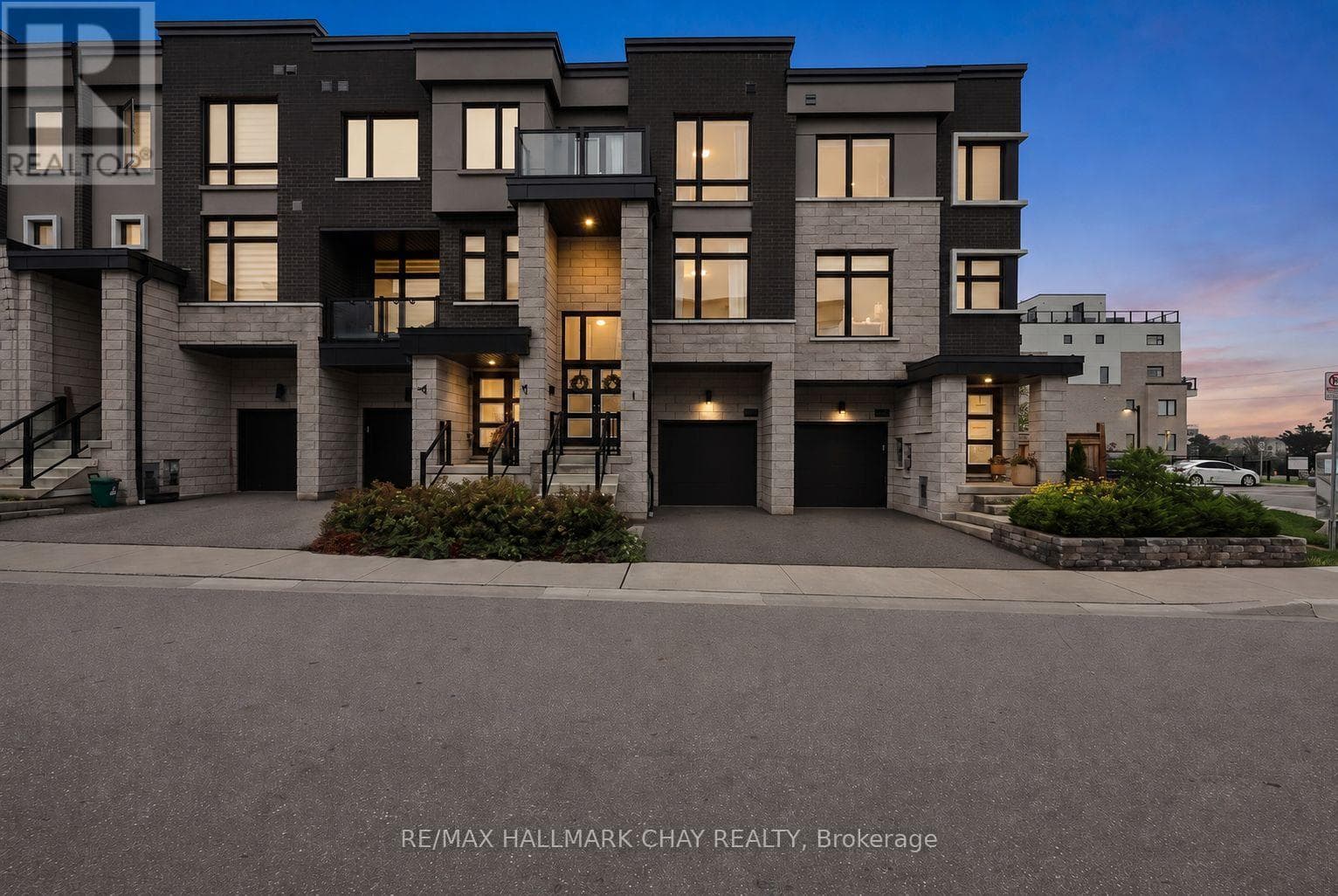 2526 Castlegate Crossing
